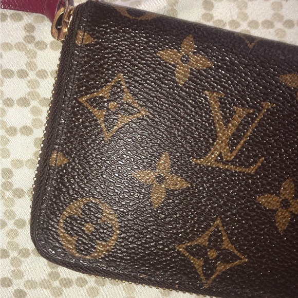 Louis Vuitton Monogram Wallet - Picture 8 of 10
